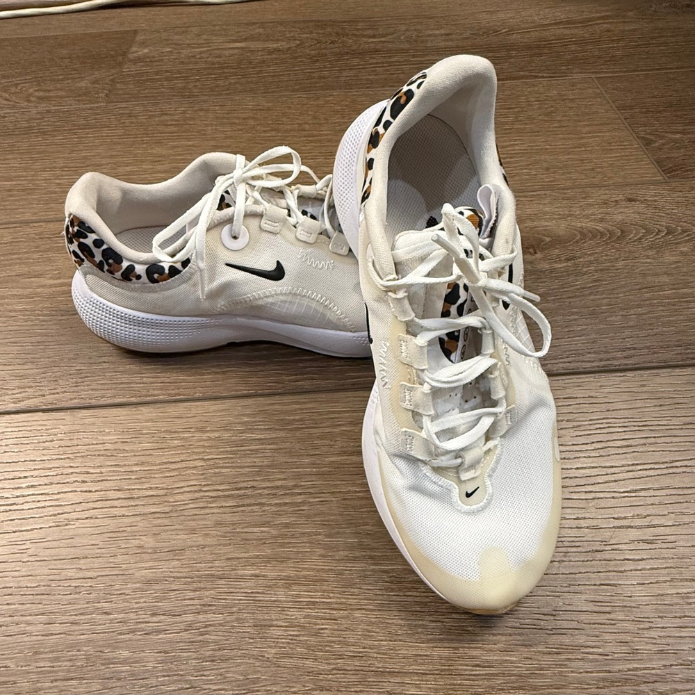 Nike React Escape RN Women's Running Shoes White Leopard Print Size 8.5 Sneakers